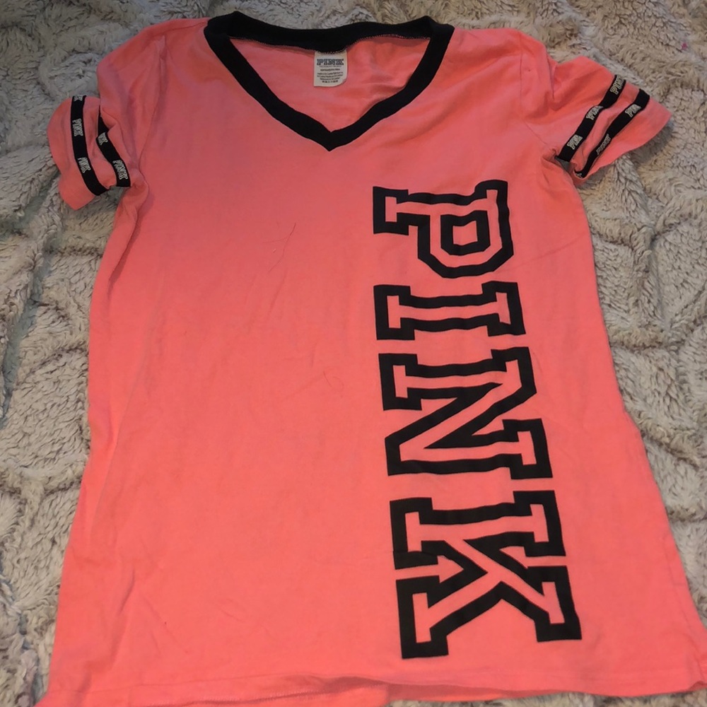 PINK short sleeve v-neck